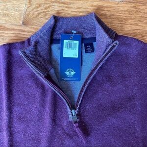 NWT men’s dockers 1/4 zip burgundy top large.